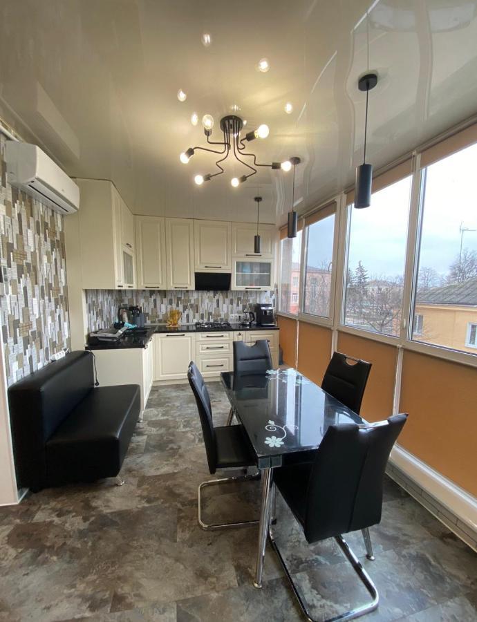 Apartment Premium Vip Berdychiv Buitenkant foto